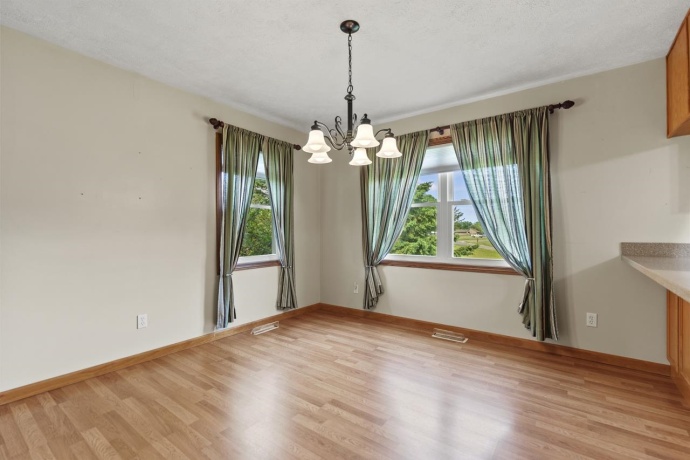 816 Lake Summerset, LAKE SUMMERSET, Illinois 61019, 3 Bedrooms Bedrooms, ,2 BathroomsBathrooms,House,For Sale,Lake Summerset,202502674