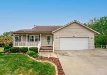 816 Lake Summerset, LAKE SUMMERSET, Illinois 61019, 3 Bedrooms Bedrooms, ,2 BathroomsBathrooms,House,For Sale,Lake Summerset,202502674