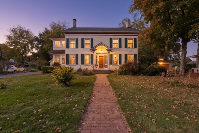 315 Hurlbut, BELVIDERE, Illinois 61008, 3 Bedrooms Bedrooms, ,2 BathroomsBathrooms,House,For Sale,Hurlbut,202506413