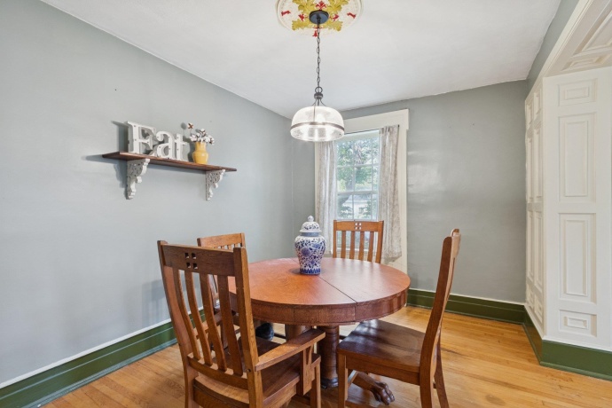 315 Hurlbut, BELVIDERE, Illinois 61008, 3 Bedrooms Bedrooms, ,2 BathroomsBathrooms,House,For Sale,Hurlbut,202506413