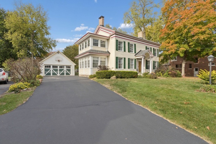 315 Hurlbut, BELVIDERE, Illinois 61008, 3 Bedrooms Bedrooms, ,2 BathroomsBathrooms,House,For Sale,Hurlbut,202506413