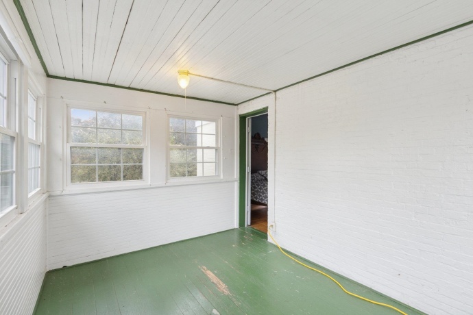 315 Hurlbut, BELVIDERE, Illinois 61008, 3 Bedrooms Bedrooms, ,2 BathroomsBathrooms,House,For Sale,Hurlbut,202506413