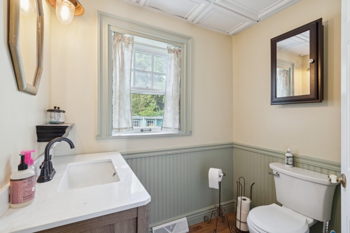 315 Hurlbut, BELVIDERE, Illinois 61008, 3 Bedrooms Bedrooms, ,2 BathroomsBathrooms,House,For Sale,Hurlbut,202506413