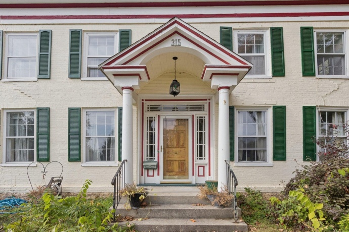 315 Hurlbut, BELVIDERE, Illinois 61008, 3 Bedrooms Bedrooms, ,2 BathroomsBathrooms,House,For Sale,Hurlbut,202506413