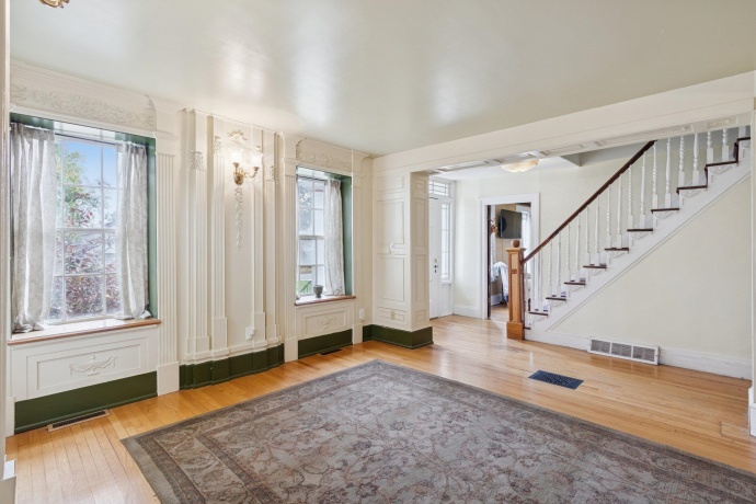 315 Hurlbut, BELVIDERE, Illinois 61008, 3 Bedrooms Bedrooms, ,2 BathroomsBathrooms,House,For Sale,Hurlbut,202506413