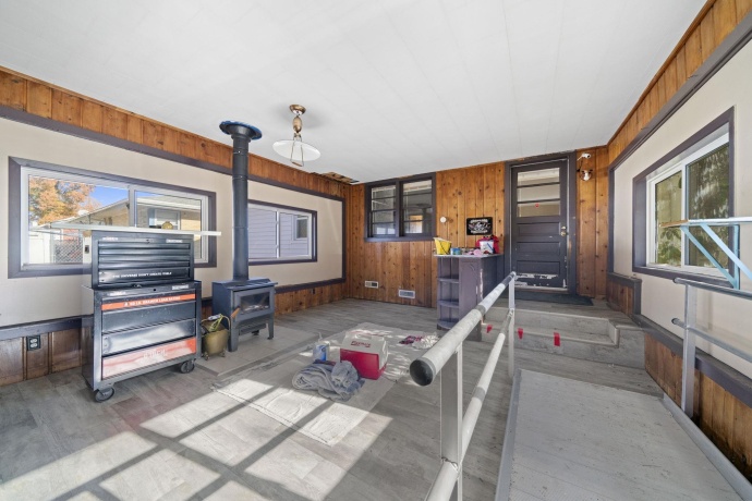 1474 Carroll, FREEPORT, Illinois 61032, 2 Bedrooms Bedrooms, ,2 BathroomsBathrooms,House,For Sale,Carroll,202507142