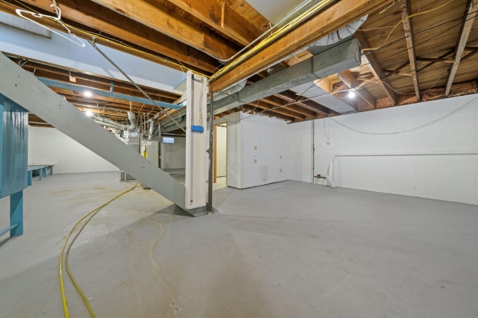 1474 Carroll, FREEPORT, Illinois 61032, 2 Bedrooms Bedrooms, ,2 BathroomsBathrooms,House,For Sale,Carroll,202507142