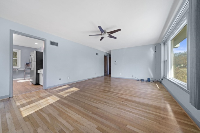 1474 Carroll, FREEPORT, Illinois 61032, 2 Bedrooms Bedrooms, ,2 BathroomsBathrooms,House,For Sale,Carroll,202507142