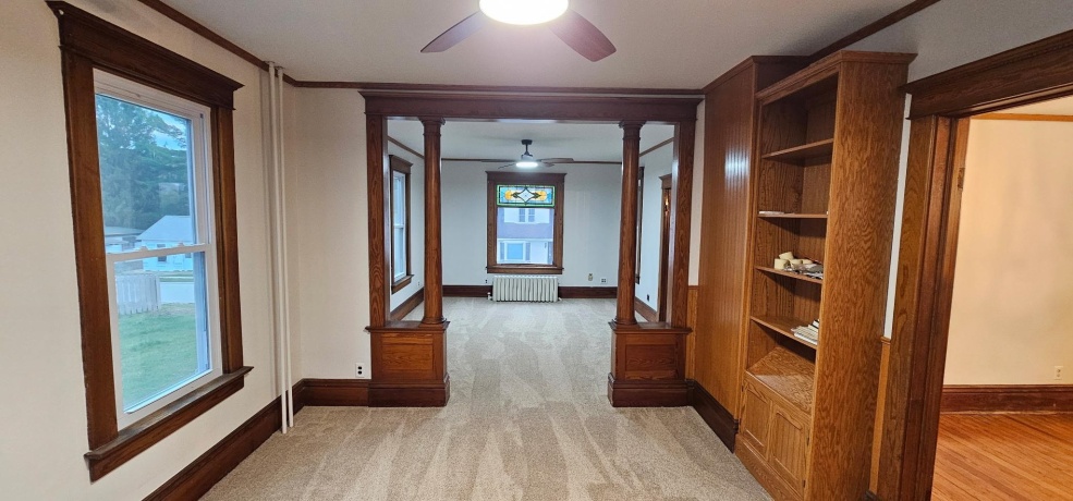 110 Catlin, ELIZABETH, Illinois 61028, 3 Bedrooms Bedrooms, ,1 BathroomBathrooms,House,For Sale,Catlin,202507144