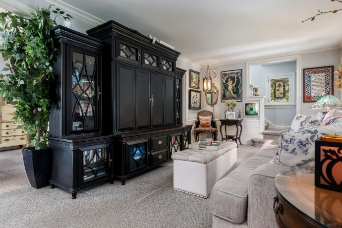 233 Calvin Park, ROCKFORD, Illinois 61107, 3 Bedrooms Bedrooms, ,1 BathroomBathrooms,House,For Sale,Calvin Park,202506203