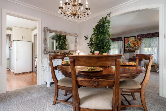 233 Calvin Park, ROCKFORD, Illinois 61107, 3 Bedrooms Bedrooms, ,1 BathroomBathrooms,House,For Sale,Calvin Park,202506203