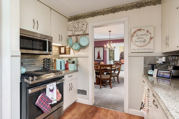 233 Calvin Park, ROCKFORD, Illinois 61107, 3 Bedrooms Bedrooms, ,1 BathroomBathrooms,House,For Sale,Calvin Park,202506203