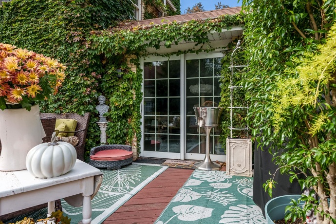 233 Calvin Park, ROCKFORD, Illinois 61107, 3 Bedrooms Bedrooms, ,1 BathroomBathrooms,House,For Sale,Calvin Park,202506203