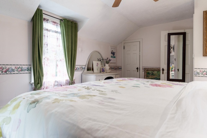 233 Calvin Park, ROCKFORD, Illinois 61107, 3 Bedrooms Bedrooms, ,1 BathroomBathrooms,House,For Sale,Calvin Park,202506203