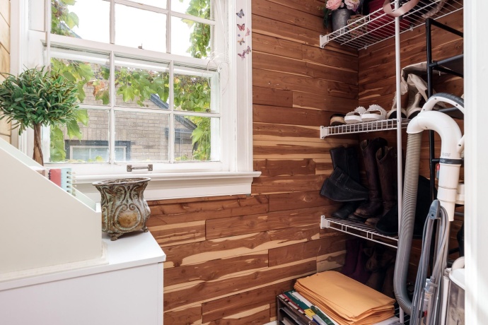 233 Calvin Park, ROCKFORD, Illinois 61107, 3 Bedrooms Bedrooms, ,1 BathroomBathrooms,House,For Sale,Calvin Park,202506203