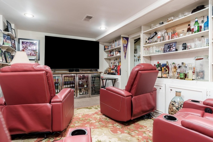 233 Calvin Park, ROCKFORD, Illinois 61107, 3 Bedrooms Bedrooms, ,1 BathroomBathrooms,House,For Sale,Calvin Park,202506203