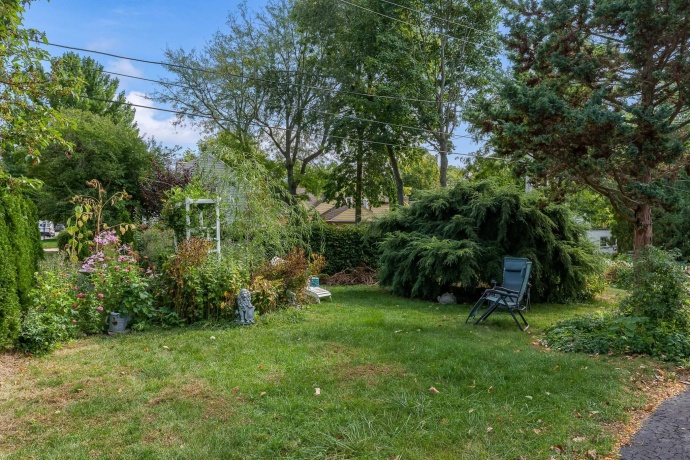 233 Calvin Park, ROCKFORD, Illinois 61107, 3 Bedrooms Bedrooms, ,1 BathroomBathrooms,House,For Sale,Calvin Park,202506203