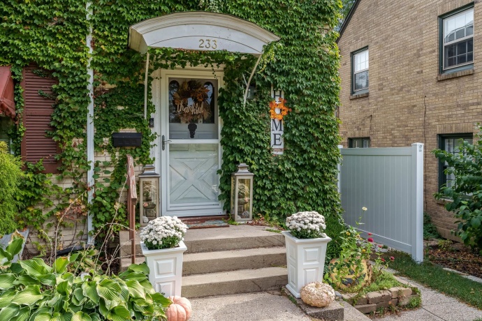 233 Calvin Park, ROCKFORD, Illinois 61107, 3 Bedrooms Bedrooms, ,1 BathroomBathrooms,House,For Sale,Calvin Park,202506203