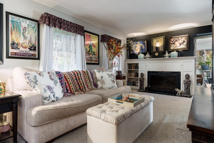 233 Calvin Park, ROCKFORD, Illinois 61107, 3 Bedrooms Bedrooms, ,1 BathroomBathrooms,House,For Sale,Calvin Park,202506203