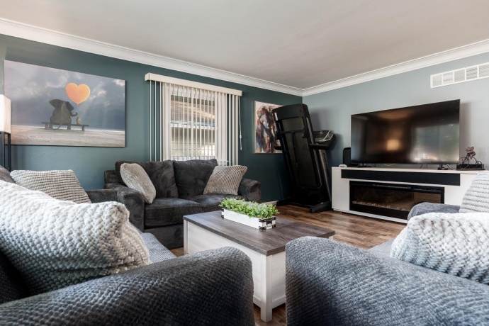 1104 Blenheim, ROCKFORD, Illinois 61108, 3 Bedrooms Bedrooms, ,1 BathroomBathrooms,House,For Sale,Blenheim,202507146