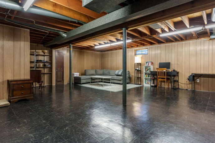 1104 Blenheim, ROCKFORD, Illinois 61108, 3 Bedrooms Bedrooms, ,1 BathroomBathrooms,House,For Sale,Blenheim,202507146