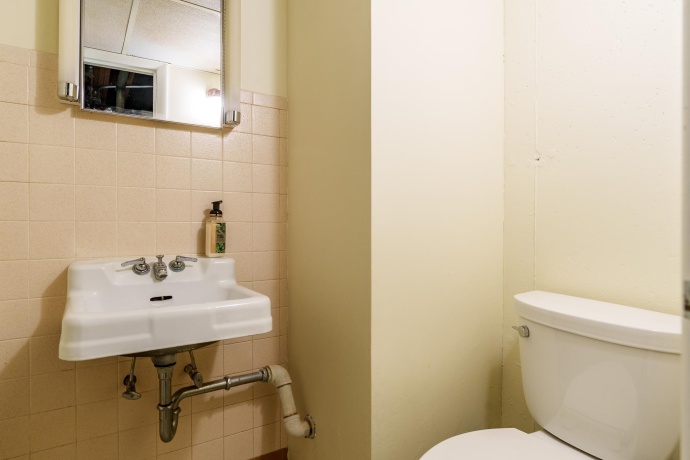 1104 Blenheim, ROCKFORD, Illinois 61108, 3 Bedrooms Bedrooms, ,1 BathroomBathrooms,House,For Sale,Blenheim,202507146