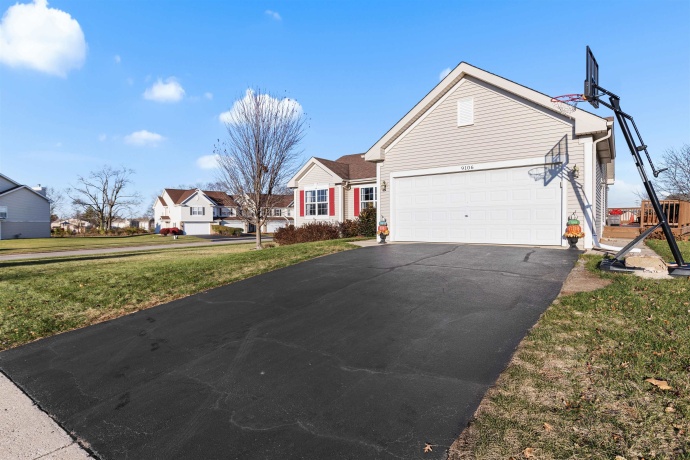 9106 Leicester, ROSCOE, Illinois 61073, 4 Bedrooms Bedrooms, ,3 BathroomsBathrooms,House,For Sale,Leicester,202507147