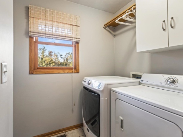 12486 Whispering Winds, ROSCOE, Illinois 61073, 5 Bedrooms Bedrooms, ,3 BathroomsBathrooms,House,For Sale,Whispering Winds,202506286