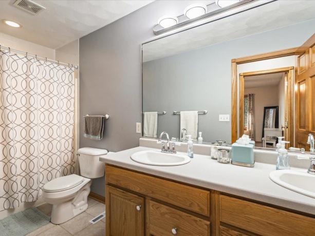 12486 Whispering Winds, ROSCOE, Illinois 61073, 5 Bedrooms Bedrooms, ,3 BathroomsBathrooms,House,For Sale,Whispering Winds,202506286