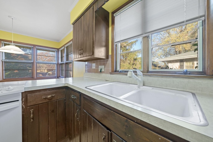 4608 Sequoia, ROCKFORD, Illinois 61108, 4 Bedrooms Bedrooms, ,2 BathroomsBathrooms,House,For Sale,Sequoia,202507148