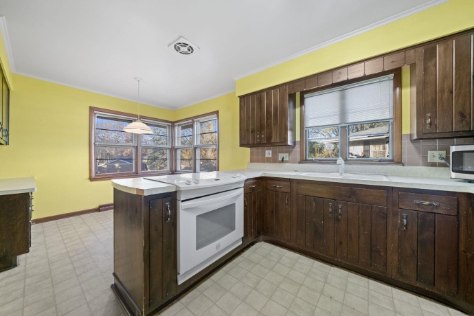 4608 Sequoia, ROCKFORD, Illinois 61108, 4 Bedrooms Bedrooms, ,2 BathroomsBathrooms,House,For Sale,Sequoia,202507148