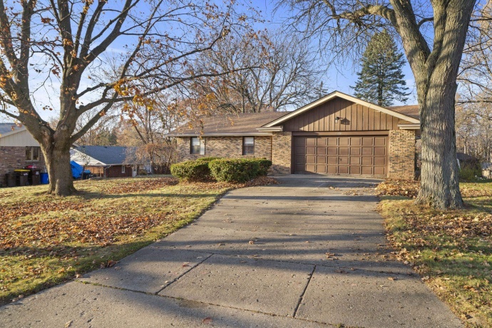 4608 Sequoia, ROCKFORD, Illinois 61108, 4 Bedrooms Bedrooms, ,2 BathroomsBathrooms,House,For Sale,Sequoia,202507148