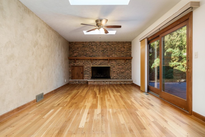 6622 Buckhorn, LOVES PARK, Illinois 61111, 4 Bedrooms Bedrooms, ,2 BathroomsBathrooms,House,For Sale,Buckhorn,202507149