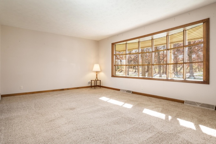 6622 Buckhorn, LOVES PARK, Illinois 61111, 4 Bedrooms Bedrooms, ,2 BathroomsBathrooms,House,For Sale,Buckhorn,202507149