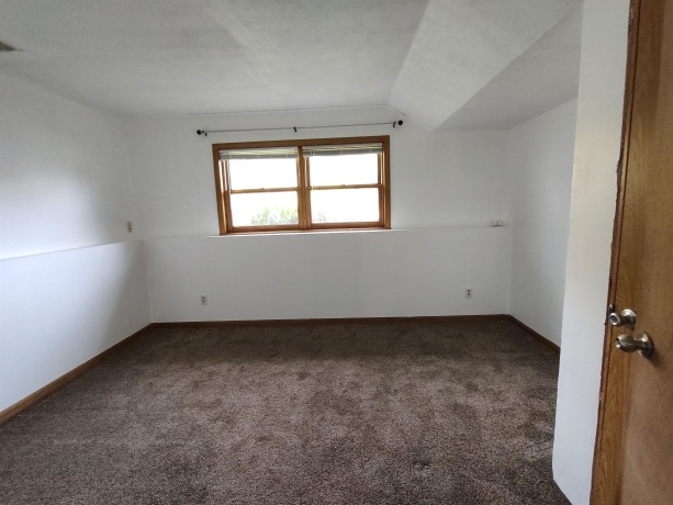 135 Liverpool, POPLAR GROVE, Illinois 61065, 6 Bedrooms Bedrooms, ,2 BathroomsBathrooms,House,For Sale,Liverpool,202505303