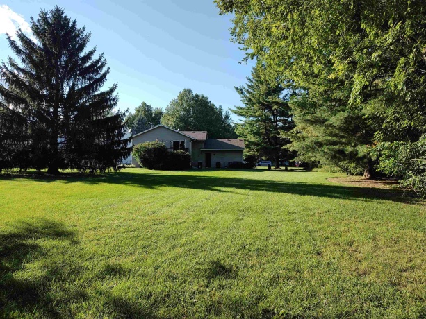 135 Liverpool, POPLAR GROVE, Illinois 61065, 6 Bedrooms Bedrooms, ,2 BathroomsBathrooms,House,For Sale,Liverpool,202505303