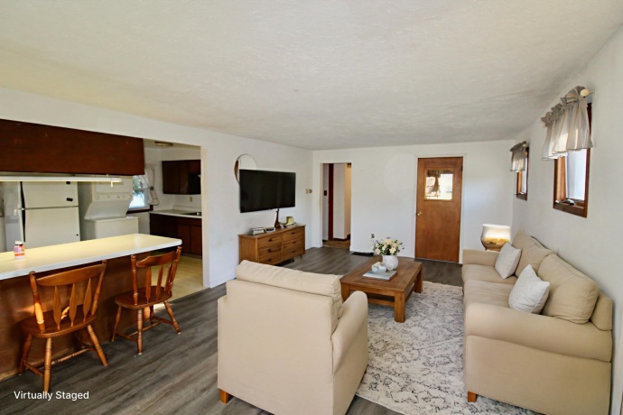 216 River, ROCKTON, Illinois 61072, 3 Bedrooms Bedrooms, ,1 BathroomBathrooms,House,For Sale,River,202507151