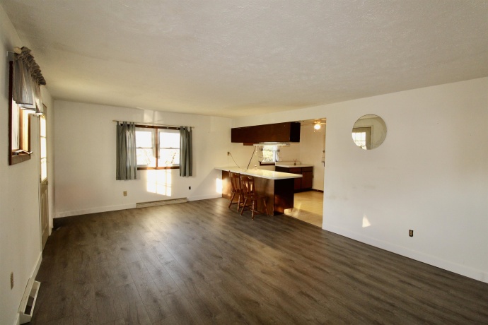 216 River, ROCKTON, Illinois 61072, 3 Bedrooms Bedrooms, ,1 BathroomBathrooms,House,For Sale,River,202507151