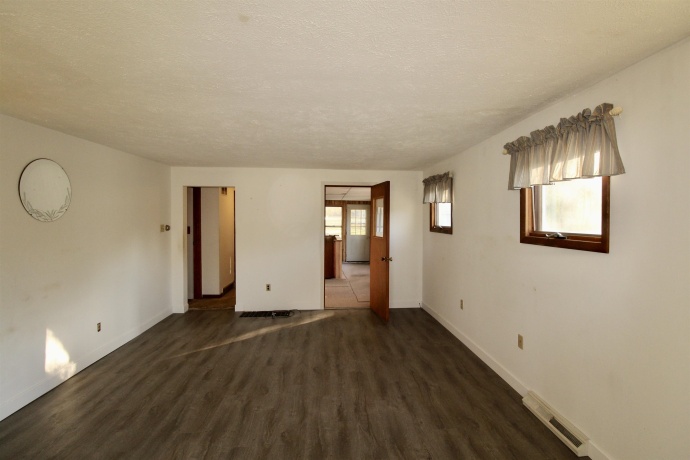 216 River, ROCKTON, Illinois 61072, 3 Bedrooms Bedrooms, ,1 BathroomBathrooms,House,For Sale,River,202507151