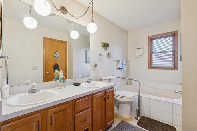 109 Galleon Run, POPLAR GROVE, Illinois 61065, 3 Bedrooms Bedrooms, ,2 BathroomsBathrooms,House,For Sale,Galleon Run,202507152