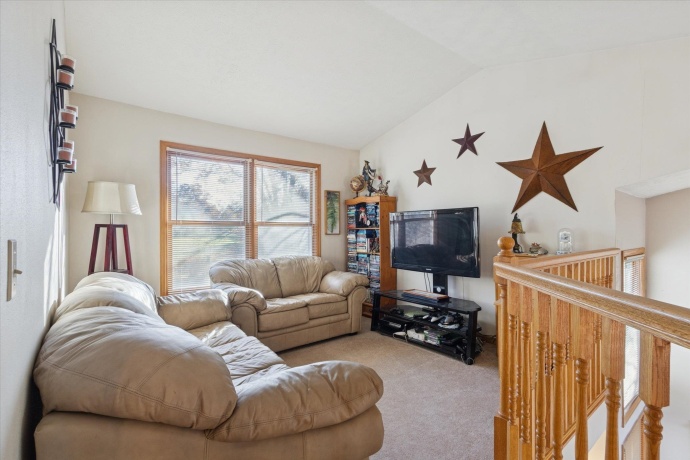 109 Galleon Run, POPLAR GROVE, Illinois 61065, 3 Bedrooms Bedrooms, ,2 BathroomsBathrooms,House,For Sale,Galleon Run,202507152