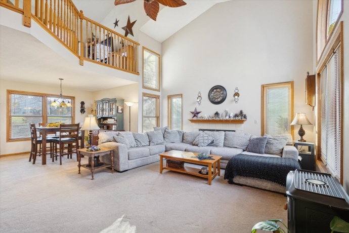 109 Galleon Run, POPLAR GROVE, Illinois 61065, 3 Bedrooms Bedrooms, ,2 BathroomsBathrooms,House,For Sale,Galleon Run,202507152