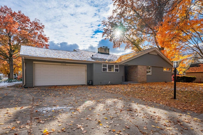 2915 RURAL, ROCKFORD, Illinois 61107, 3 Bedrooms Bedrooms, ,3 BathroomsBathrooms,House,For Sale,RURAL,202507153