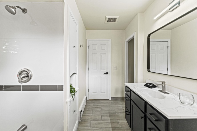 2915 RURAL, ROCKFORD, Illinois 61107, 3 Bedrooms Bedrooms, ,3 BathroomsBathrooms,House,For Sale,RURAL,202507153