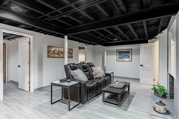 2915 RURAL, ROCKFORD, Illinois 61107, 3 Bedrooms Bedrooms, ,3 BathroomsBathrooms,House,For Sale,RURAL,202507153