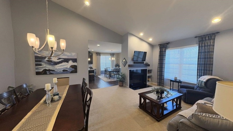 11914 Hollister, HUNTLEY, Illinois 60142, 3 Bedrooms Bedrooms, ,2 BathroomsBathrooms,House,For Sale,Hollister,202507154