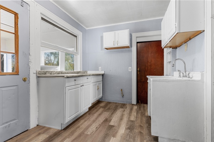 915-917 Winnebago, ROCKFORD, Illinois 61103, ,2 Units,For Sale,Winnebago,202507155