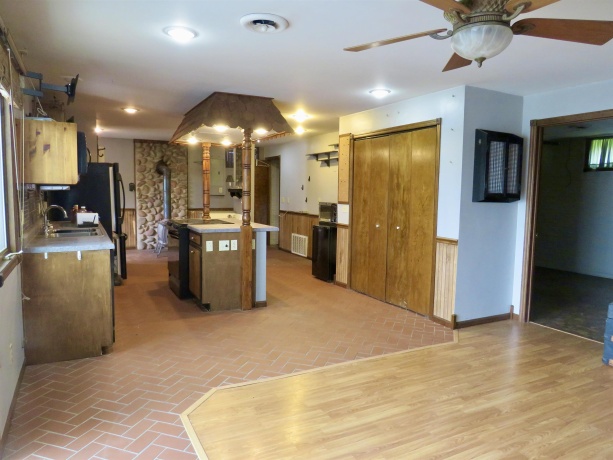 1139 US HWY 20 East, ELIZABETH, Illinois 61028, 3 Bedrooms Bedrooms, ,1 BathroomBathrooms,Farm,For Sale,US HWY 20 East,202502953