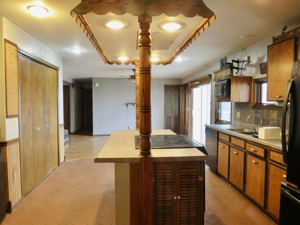 1139 US HWY 20 East, ELIZABETH, Illinois 61028, 3 Bedrooms Bedrooms, ,1 BathroomBathrooms,Farm,For Sale,US HWY 20 East,202502953