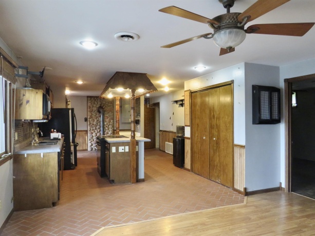 1139 US HWY 20 East, ELIZABETH, Illinois 61028, 3 Bedrooms Bedrooms, ,1 BathroomBathrooms,Farm,For Sale,US HWY 20 East,202502953